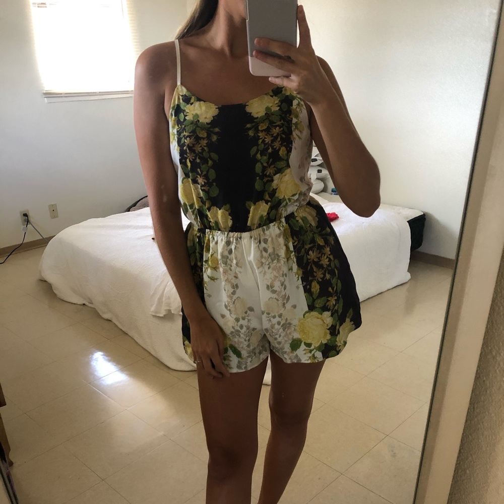 Floral Romper size small/medium